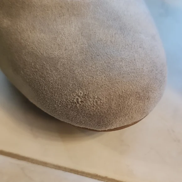 Kelly & Katie Taupe Heels - Picture 9 of 10